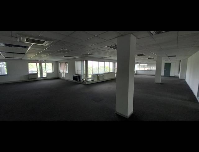 712M² OFFICE TO LET IN WOODMEAD
